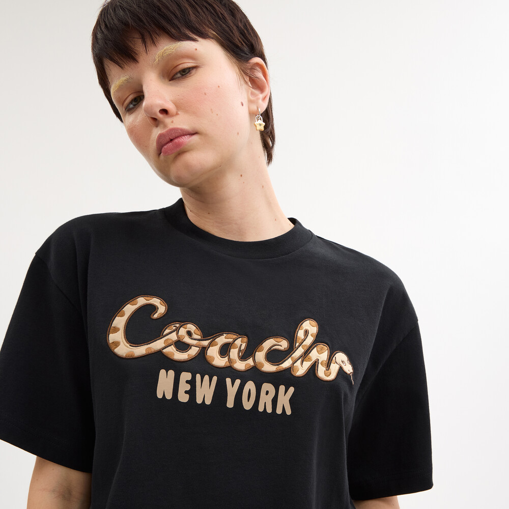 Coach New Year Coach Snake Script Cropped T-shirt In Organic Cotton - Black