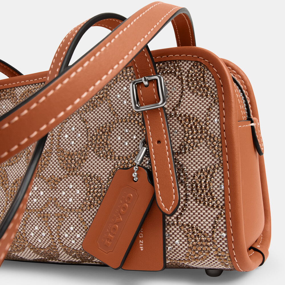 Coach Swing Zip Bag 20 In Crystal Signature Jacquard - Brown