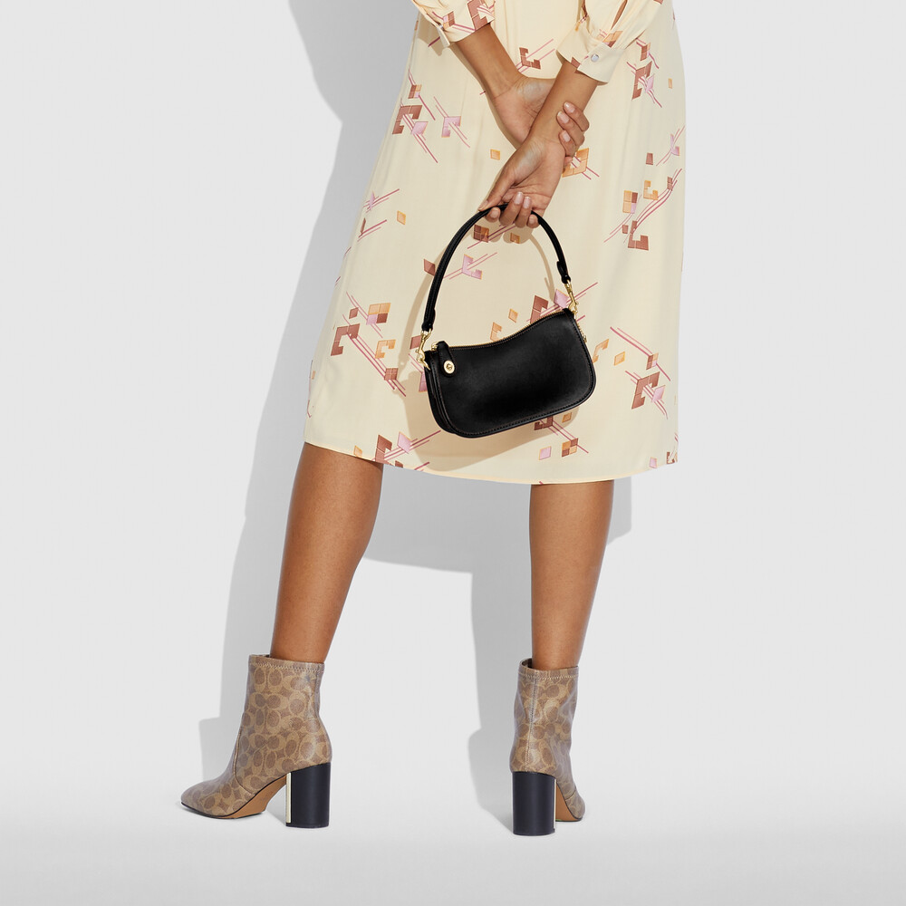 Coach Swinger 20 - Black