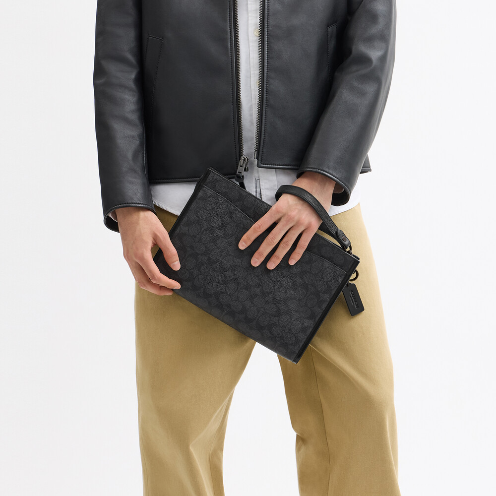 Coach Charter Pouch In Signature Canvas - Black