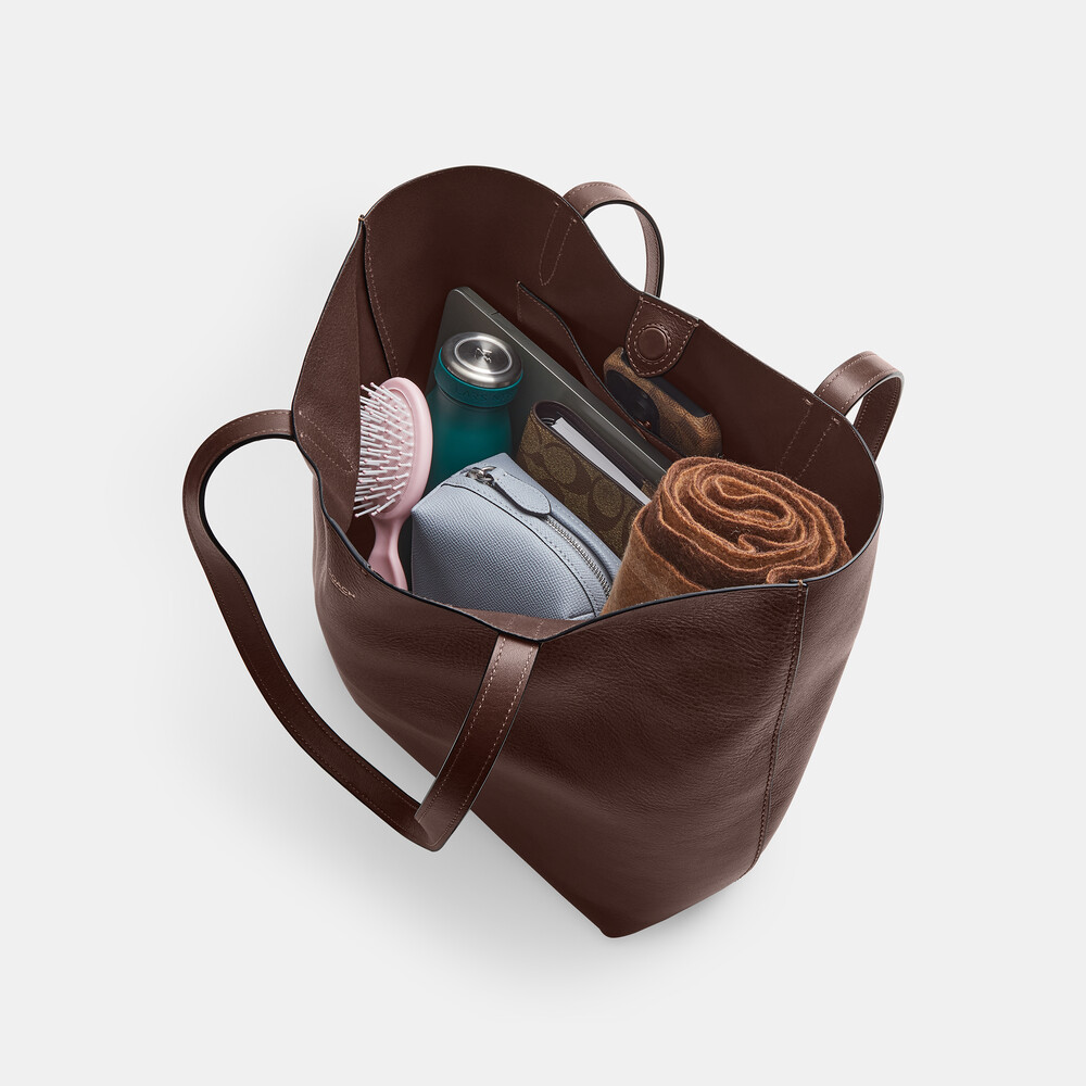 Coach Manhattan Tote 37 - Brown